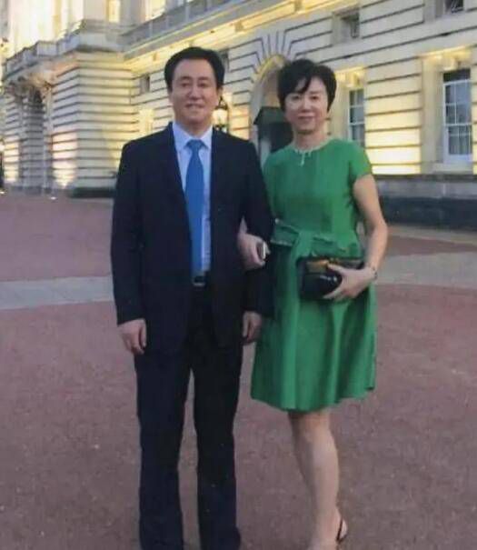 黄色污片